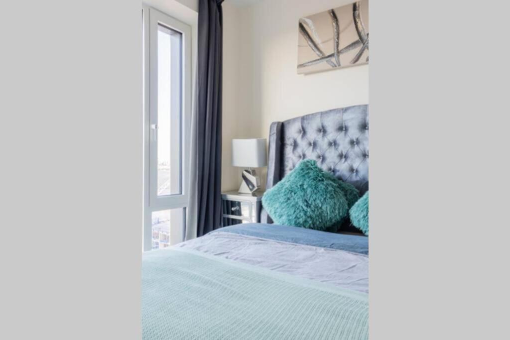 Luxury River Side Penthouse London Eksteriør billede
