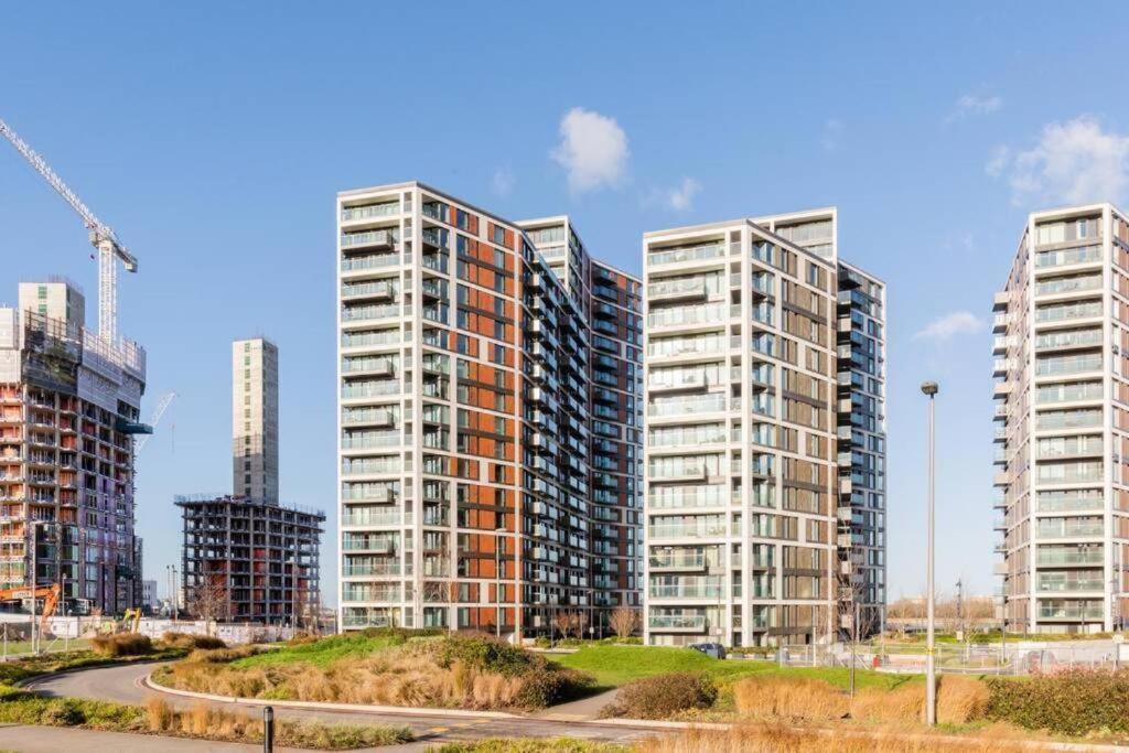 Luxury River Side Penthouse London Eksteriør billede