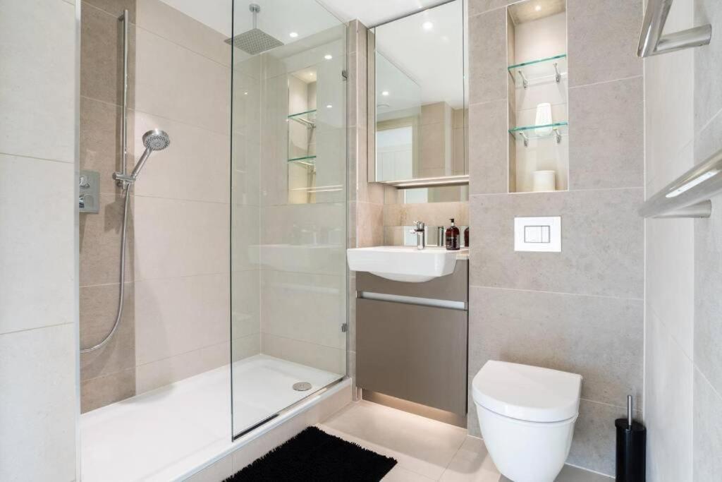 Luxury River Side Penthouse London Eksteriør billede