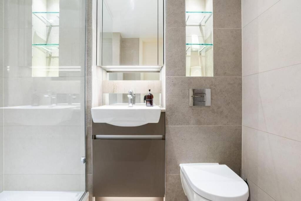 Luxury River Side Penthouse London Eksteriør billede