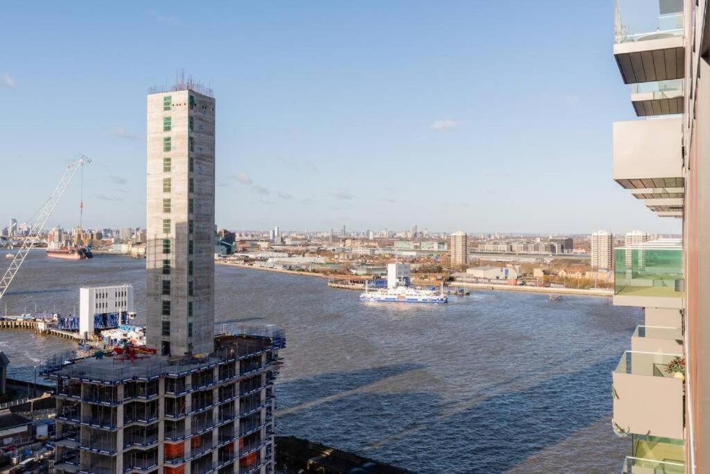 Luxury River Side Penthouse London Eksteriør billede